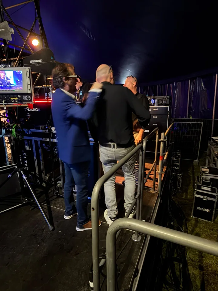 René en Martin Sterken achter de schermen bij Tukker FM